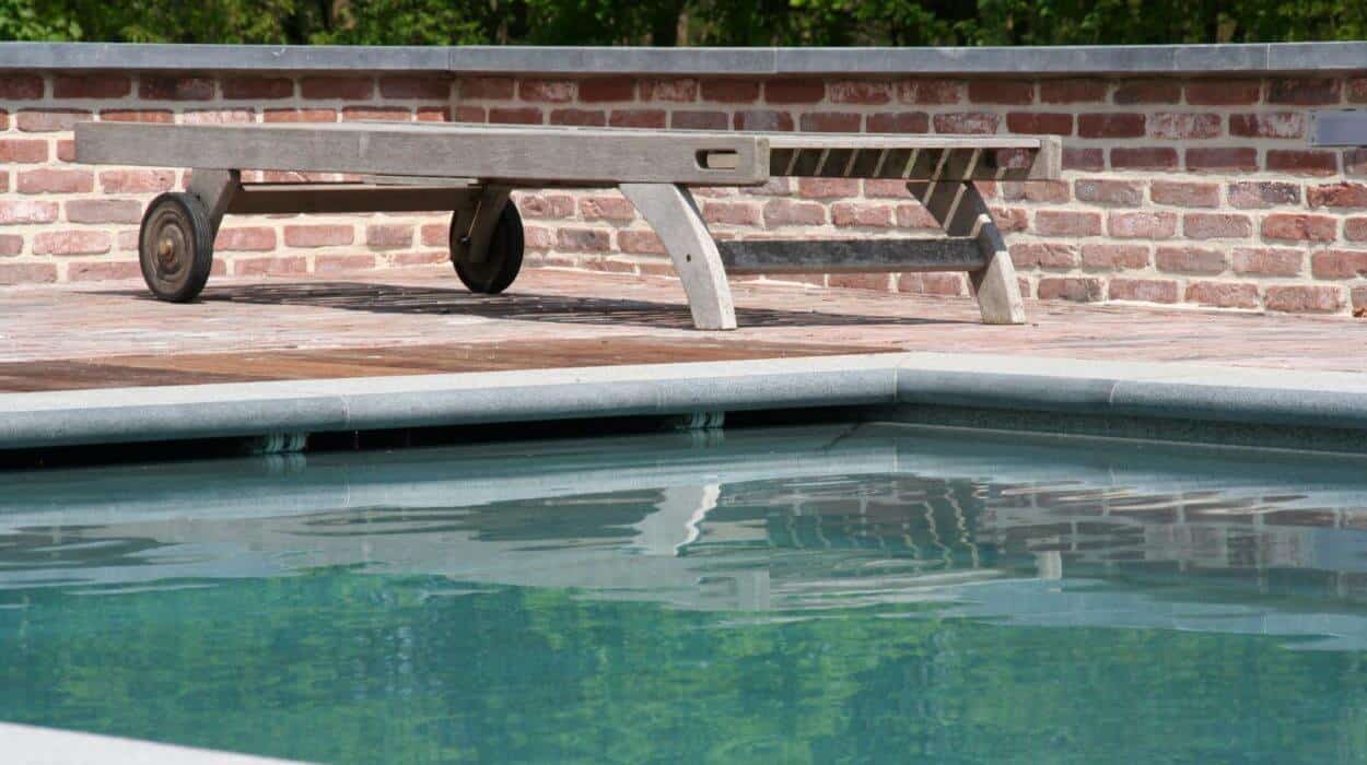 heat pump swimming pool