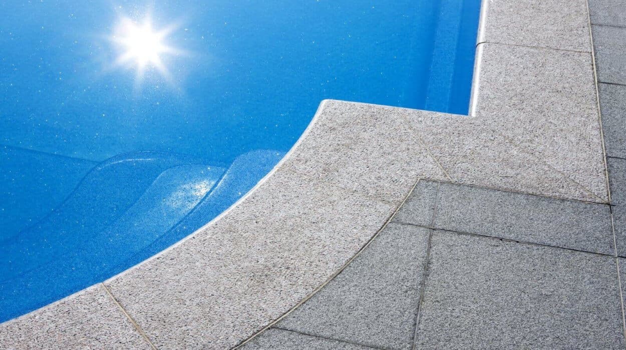 Compass Pools Java Roman end pool