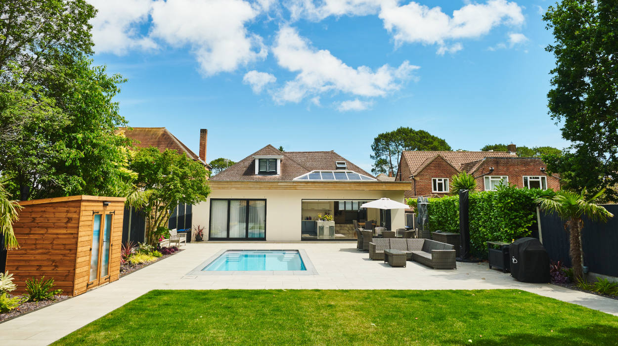 Dorset freshwater pool case study gallery image 5