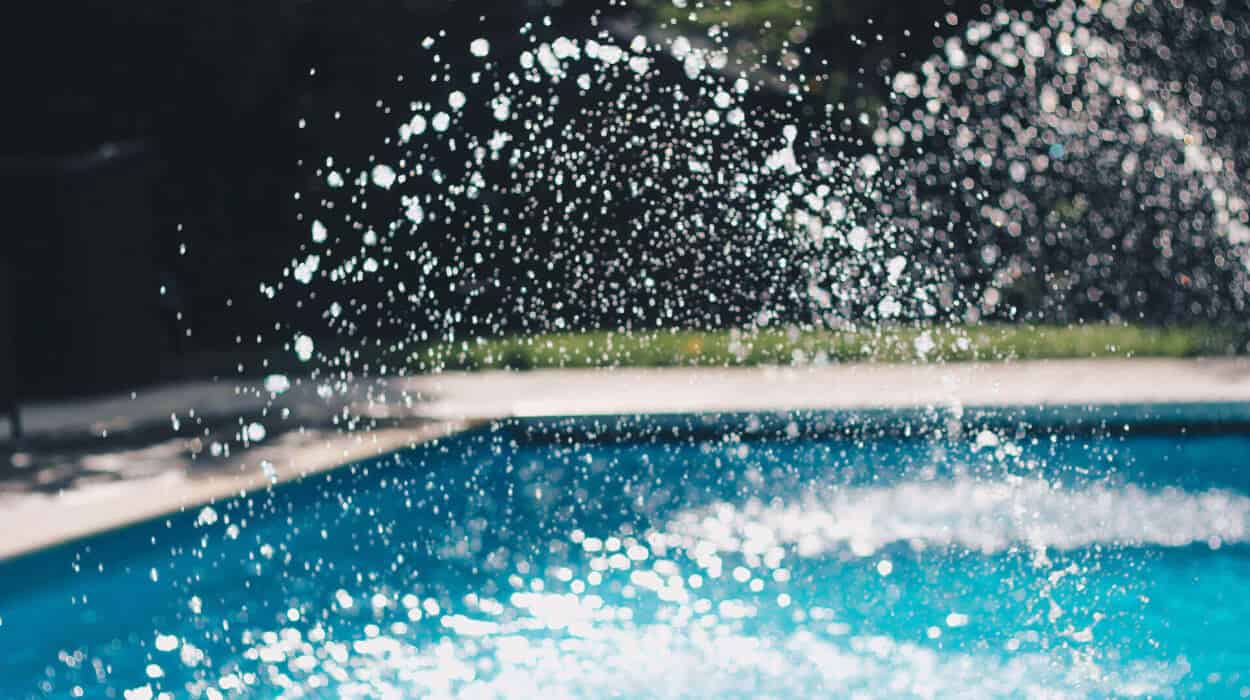 Outdoor Pool Spray