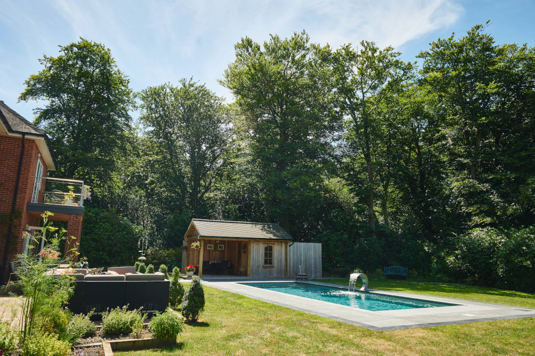 Outdoor Pool New Forest, Hampshire gallery image 5