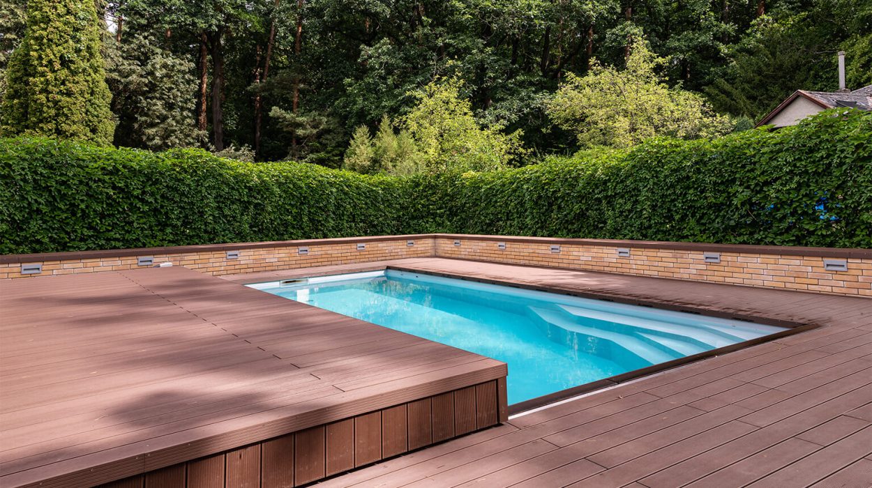 Movable Floor Swimming Pool