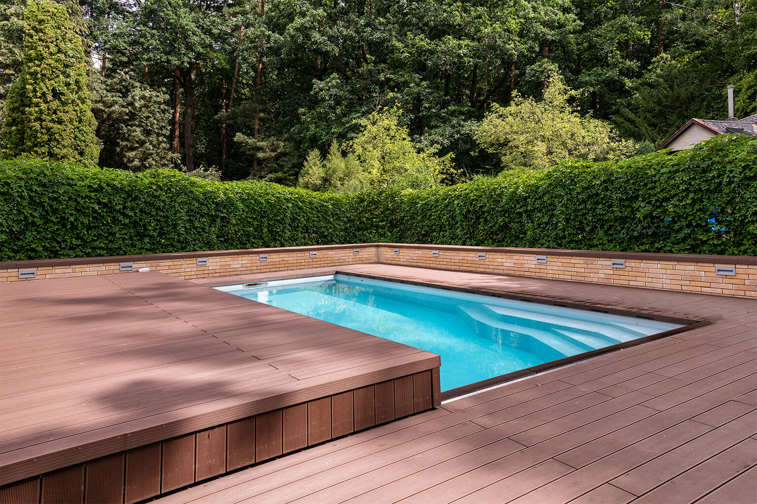 Movable Floor Swimming Pool