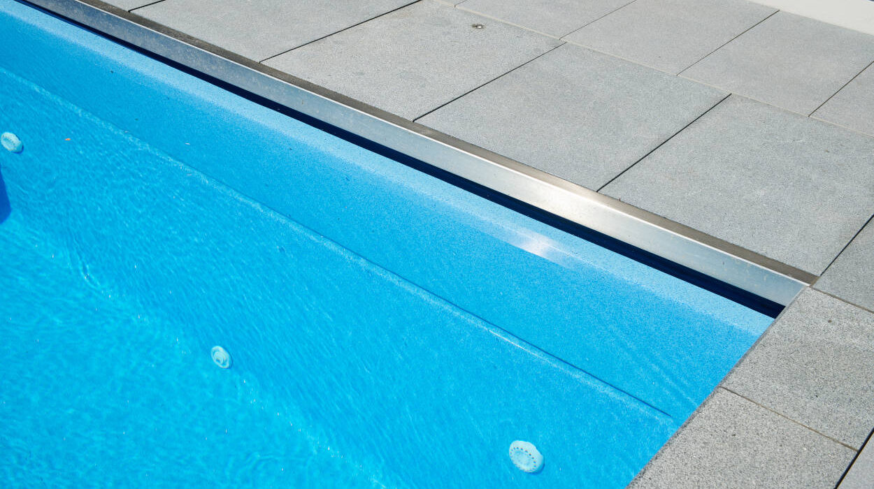 XL Trainer Pool Installation in Westerham, Kent - Gallery Image 4